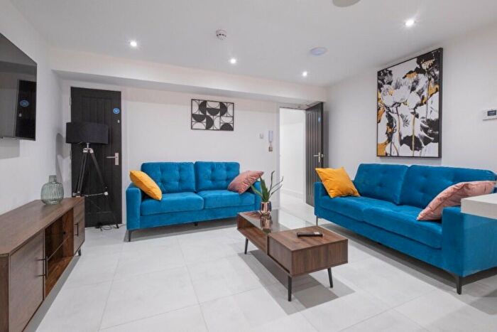 6 Bedroom House To Rent In Nelthorpe Street, Lincoln, LN5