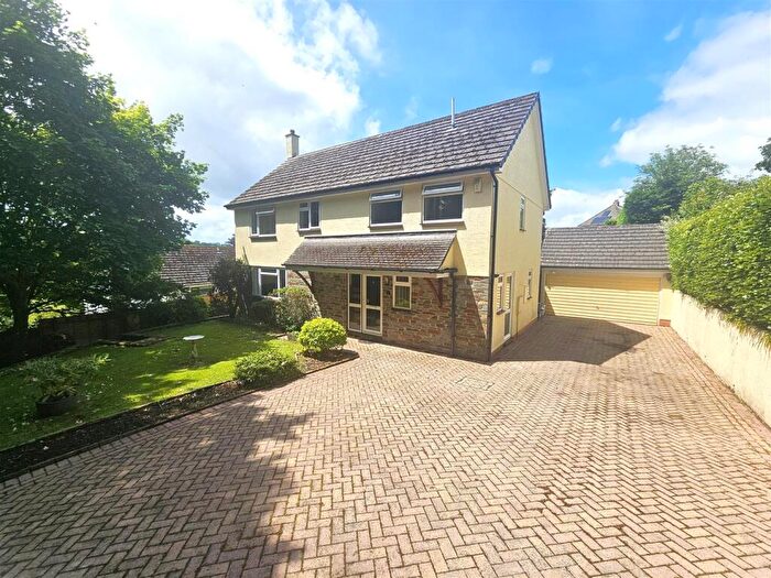 4 Bedroom Detached House For Sale In Priory Gardens, Tavistock, PL19