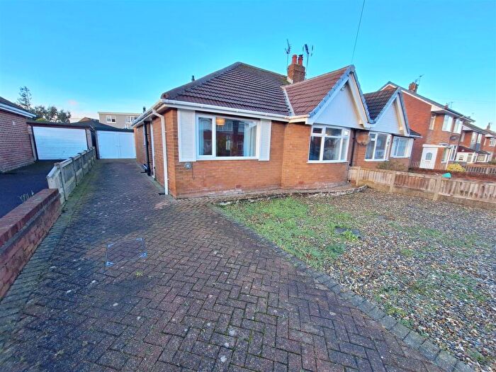 2 Bedroom Semi-Detached Bungalow For Sale In Roylen Avenue, Poulton-le-Fylde, FY6