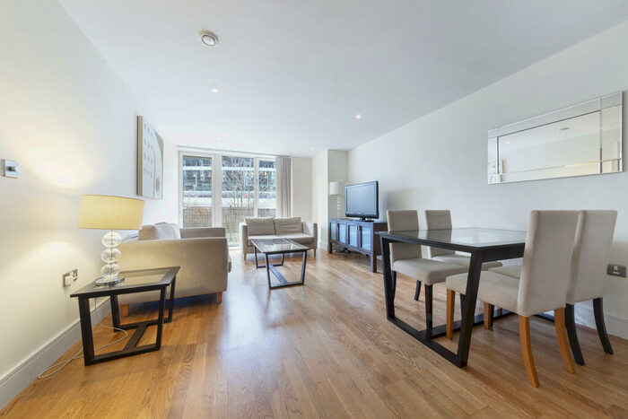 2 Bedroom Apartment To Rent In Drayton Park, London, N5