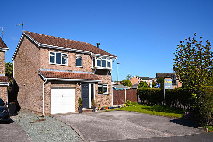 4 Bedroom Detached House For Sale In Rothbury Close, Sothall, Sheffield, S20