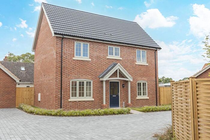 3 Bedroom Detached House For Sale In The Green, Reydon, IP18