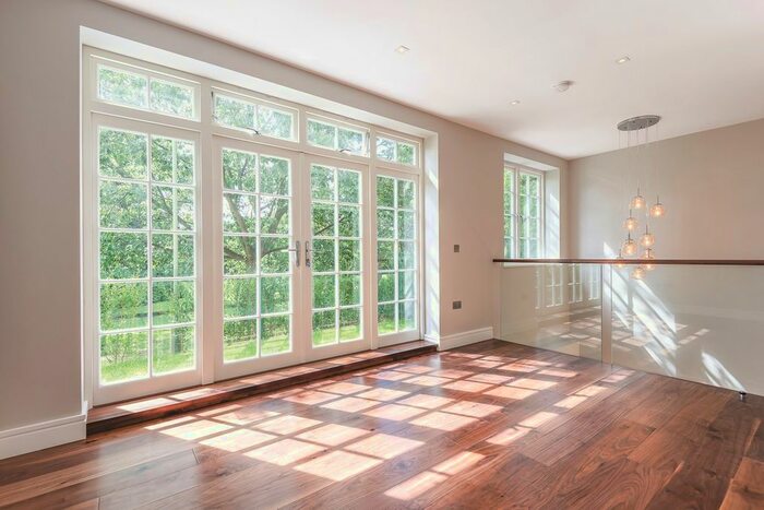 3 Bedroom Property To Rent In Bute Mews, Hampstead Garden Suburb, London, NW11