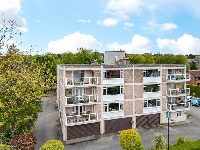 3 Bedroom Apartment For Sale In Harlow Oval, Harrogate, North Yorkshire, HG2