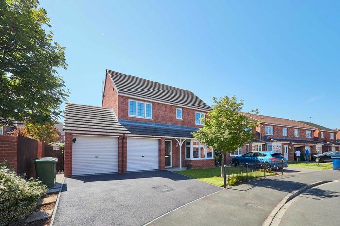 4 Bedroom Detached House For Sale In Newquay Drive, Redcar, TS10