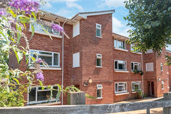 1 Bedroom Apartment To Rent In Boundary Road, Newbury, Berkshire, RG14