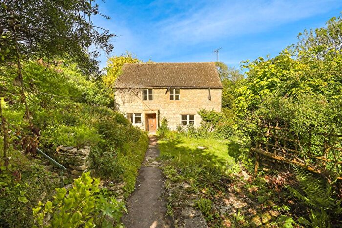 3 Bedroom Cottage For Sale In France Lynch, Stroud, GL6