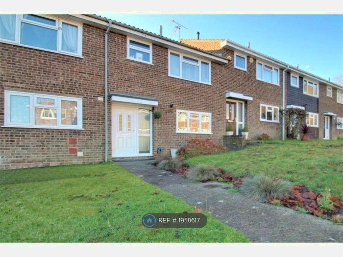 3 Bedroom Terraced House To Rent In Littlebourne Road, Maidstone, ME14