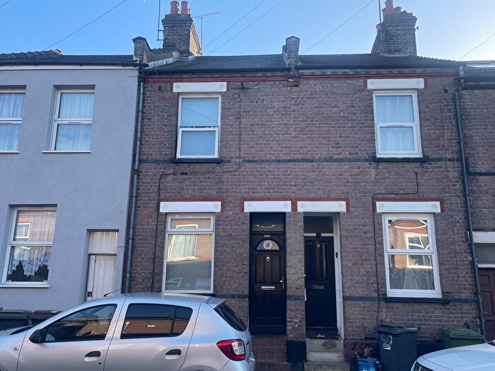 3 Bedroom Terraced House To Rent In Cowper Street, Luton, LU1