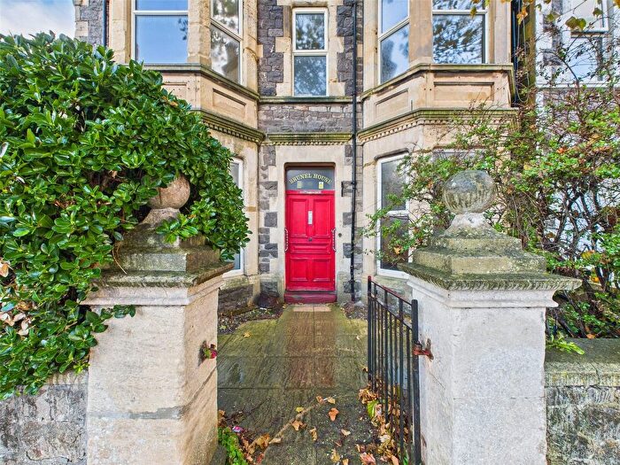 2 Bedroom Flat For Sale In Walliscote Road, Weston-Super-Mare, North Somerset, BS23