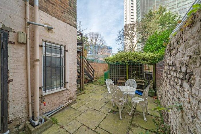 1 Bedroom Flat To Rent In Lillie Road, London, SW6