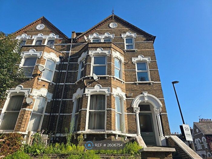 2 Bedroom Flat To Rent In Lewisham, London, SE13