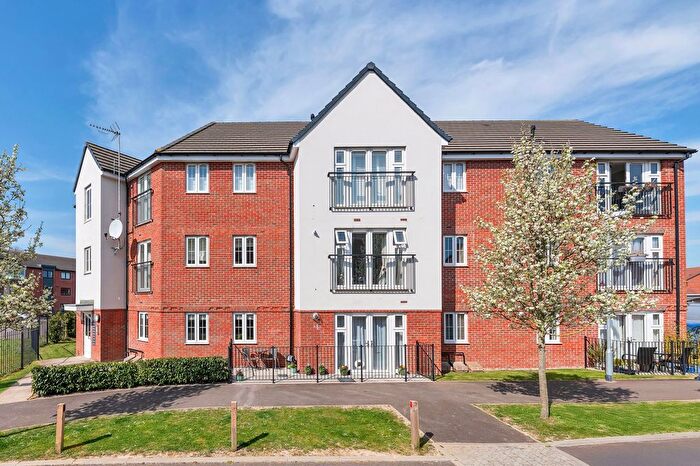 2 Bedroom Flat For Sale In Keen Avenue, Buntingford, SG9
