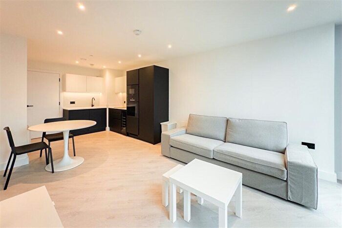 1 Bedroom Apartment To Rent In Vista River Tower, M3