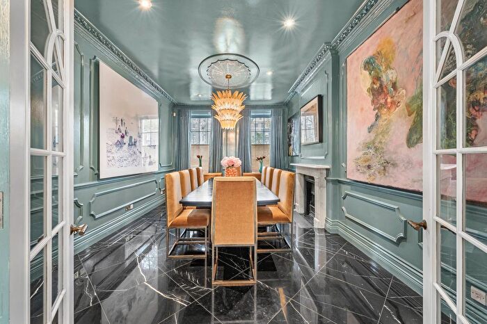 6 Bedroom Terraced House For Sale In Connaught Square, Hyde Park, W2