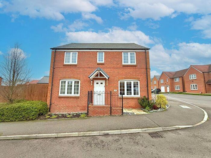 4 Bedroom Detached House For Sale In Piggots Mead, Bidwell, LU5