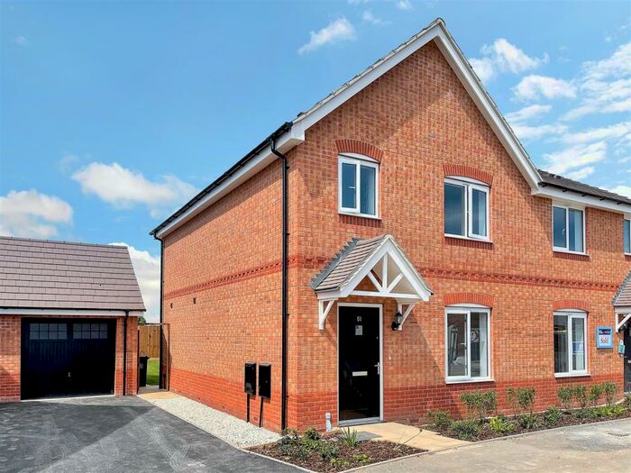 3 Bedroom Semi-Detached House To Rent In Blackberry Lane, Stratford-upon-Avon, CV37