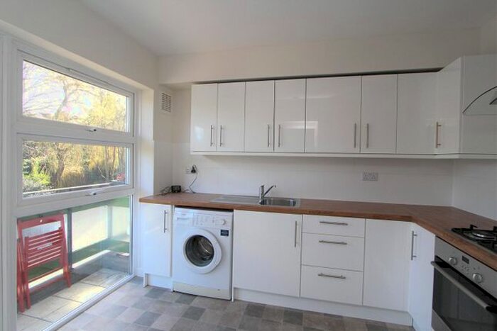 1 Bedroom Flat To Rent In Woburn, Clivedon Court, London, W13