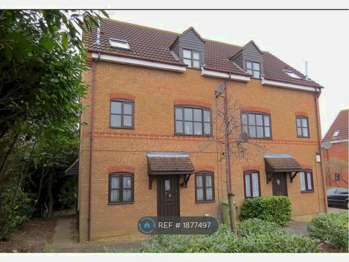 1 Bedroom Flat To Rent In Grace Avenue, Oldbrook, Milton Keynes, MK6