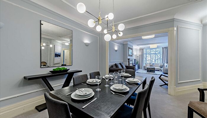 6 Bedroom Apartment To Rent In Park Road, London, NW8