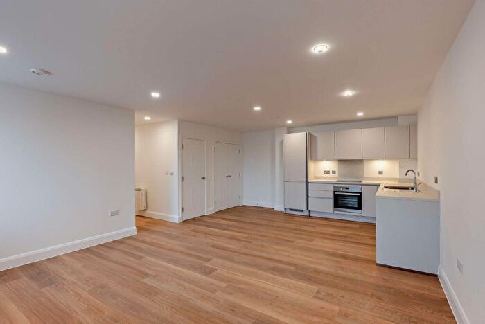 1 Bedroom Flat To Rent In Pegasus Way, Haddenham, HP17
