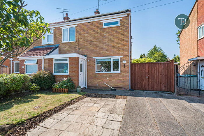 3 Bedroom Semi-Detached House For Sale In Ross Drive, Great Sutton, Ellesmere Port, CH66