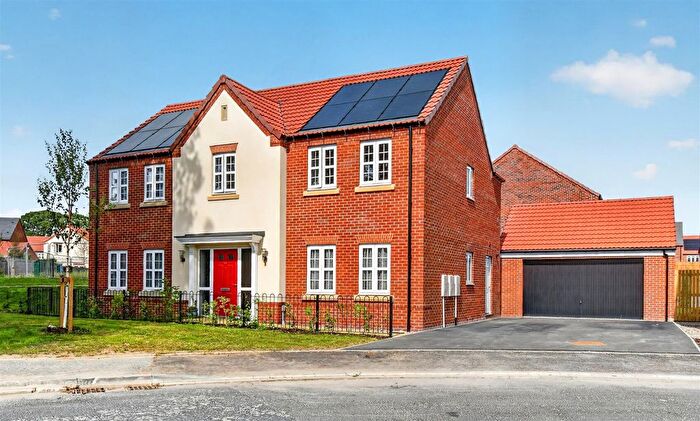 4 Bedroom Detached House For Sale In Easingwold, York, YO61