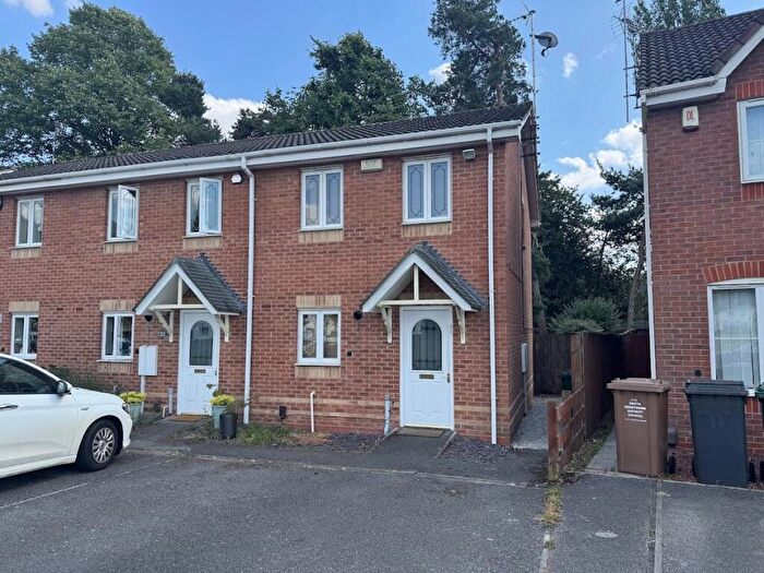 2 Bedroom Town House To Rent In Wilson Close, Mickleover, DE3