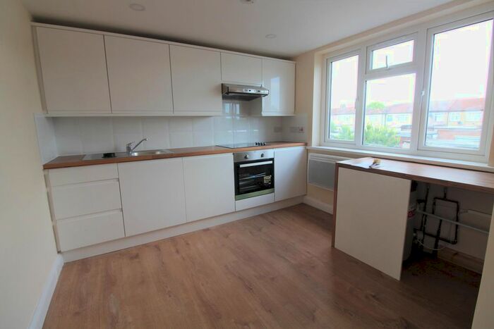 1 Bedroom Flat To Rent In Sedcote Road, Ponders End, Enfield, EN3
