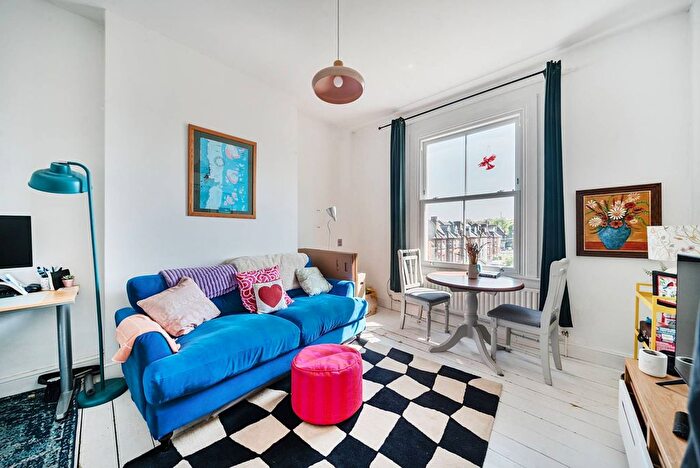 1 Bedroom Flat To Rent In Christchurch Road, Tulse Hill, London, SW2