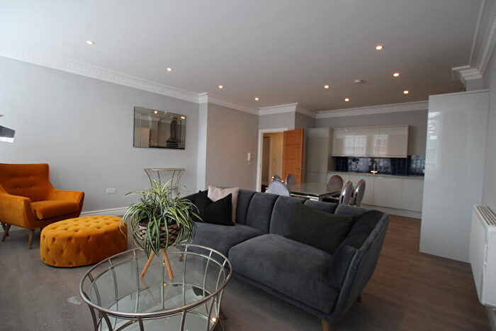 2 Bedroom Apartment To Rent In Juniper Court, Derby Road, NG7