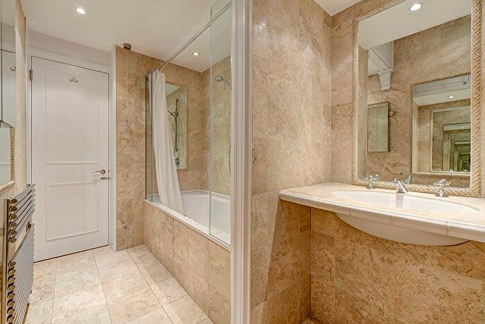 2 Bedroom Flat To Rent In Carlisle Place, London, SW1P