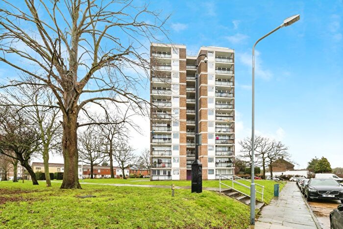 3 Bedroom Flat For Sale In Buckthorne House, Yellowpine Way, Chigwell, Essex, IG7