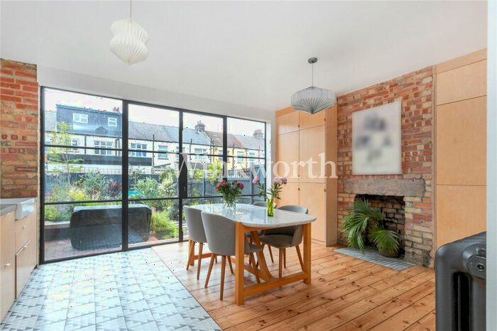3 Bedroom Terraced House To Rent In Holcombe Road, Tottenham, London, N17