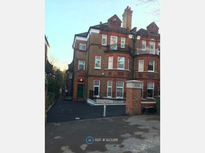 2 Bedroom Flat To Rent In Tulse Hill, London, SW2