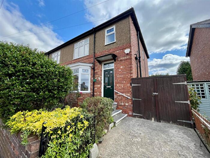 3 Bedroom Semi-Detached House For Sale In Holmlands Road, Cockerton, Darlington, DL3