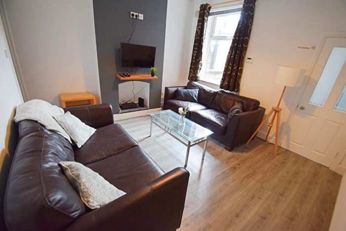 4 Bedroom Terraced House To Rent In Beresford Street, Shelton, Stoke-On-Trent, ST4