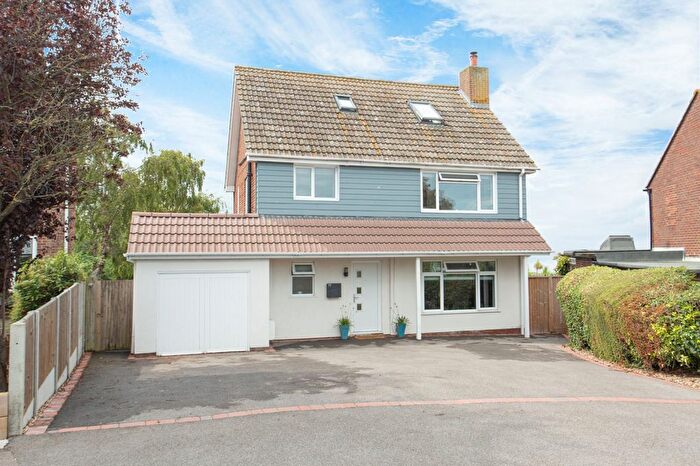 5 Bedroom Detached House For Sale In Grimthorpe Avenue, Whitstable, Kent, CT5