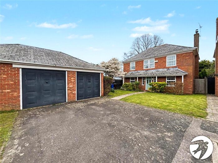 4 Bedroom Detached House For Sale In Taillour Close, Kemsley, Sittingbourne, ME10