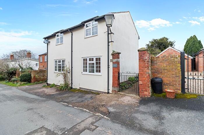 4 Bedroom Detached House For Sale In South Parade, Ledbury, Herefordshire, HR8
