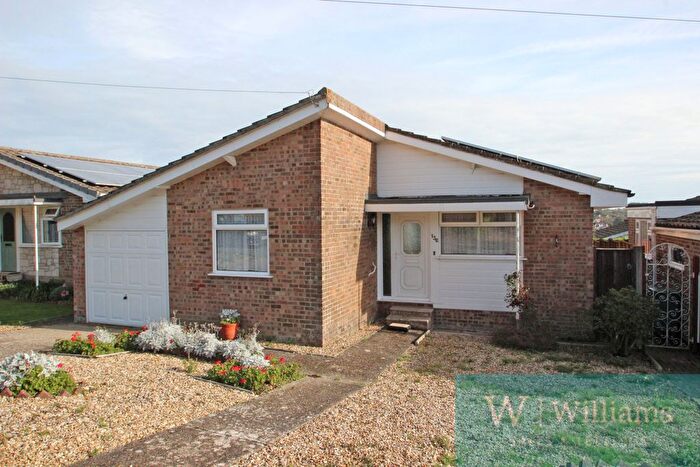 3 Bedroom Bungalow For Sale In St. Edmunds Walk, Wootton Bridge, Ryde, Isle Of Wight, PO33
