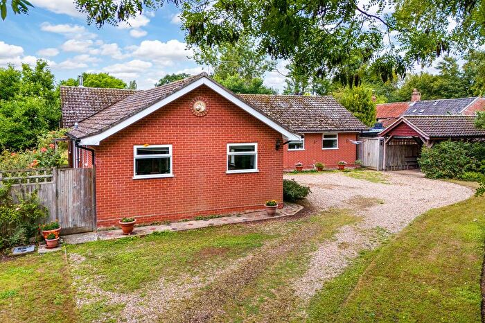 4 Bedroom Detached Bungalow For Sale In Lower Street, Gissing, Diss, IP22