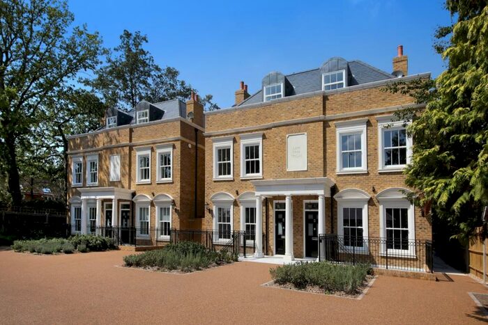 4 Bedroom Town House To Rent In London Road Sunningdale, SL5