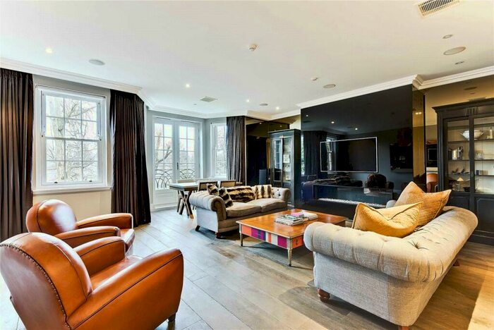 2 Bedroom Apartment To Rent In Leopold Court, Princess Square, Esher, Surrey, KT10