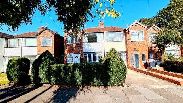 3 Bedroom Semi-Detached House To Rent In Goodway Road, Birmingham, B44