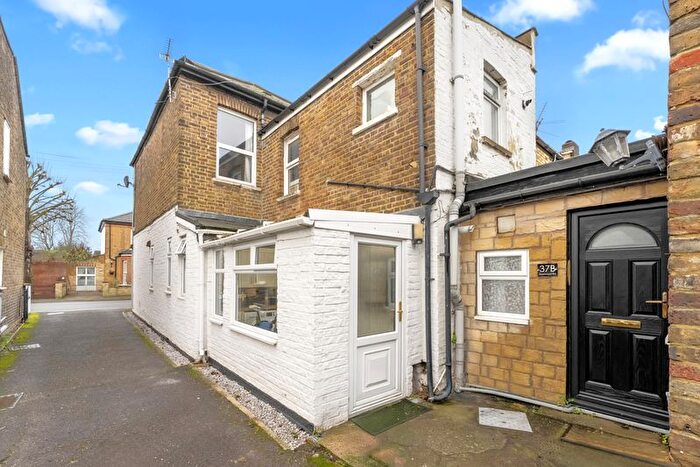 1 Bedroom Flat For Sale In Harewood Road, Colliers Wood, London, SW19