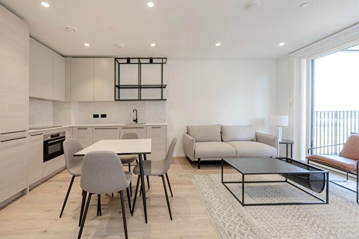 1 Bedroom Apartment To Rent In Barnacle House, Heron Wharf, E14