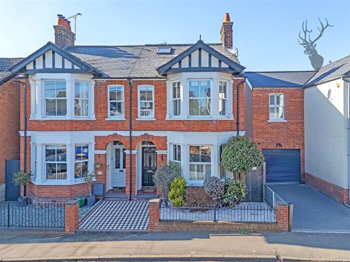 4 Bedroom Semi-Detached House For Sale In Hill Road, Chelmsford, CM2