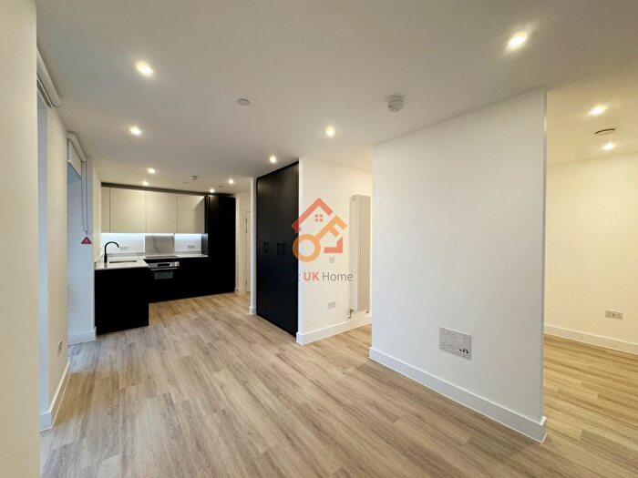 1 Bedroom Studio To Rent In Silverleaf House, Heartwood Boulevard, Acton, London, W3