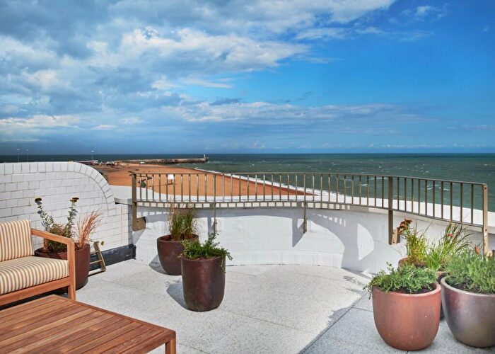 4 Bedroom Terraced House For Sale In Shoreline Crescent, Folkestone, CT20